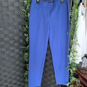 White House Black Market size 0 Slim Ankle pants. Faux pockets